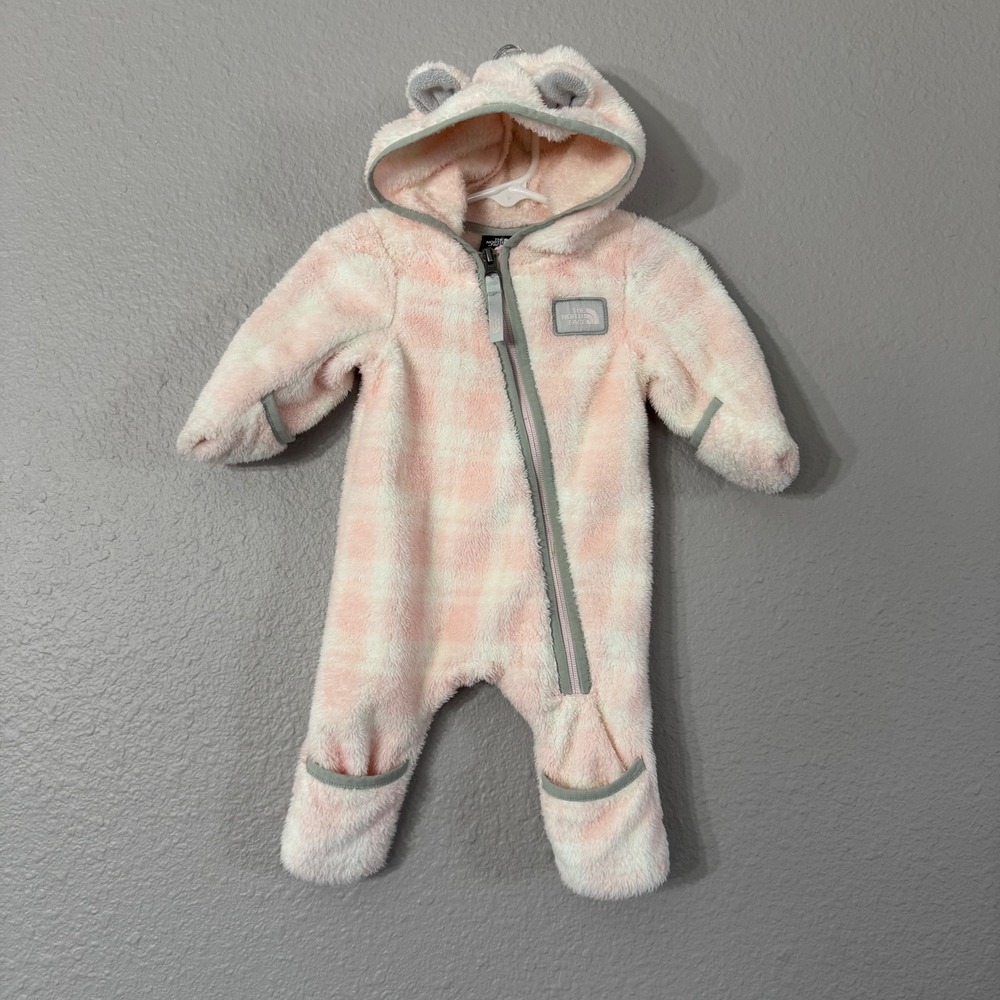 The North Face Campshire Size 0-3M Pink Gingham Fleece Bear Ear‎ Hooded Bunting